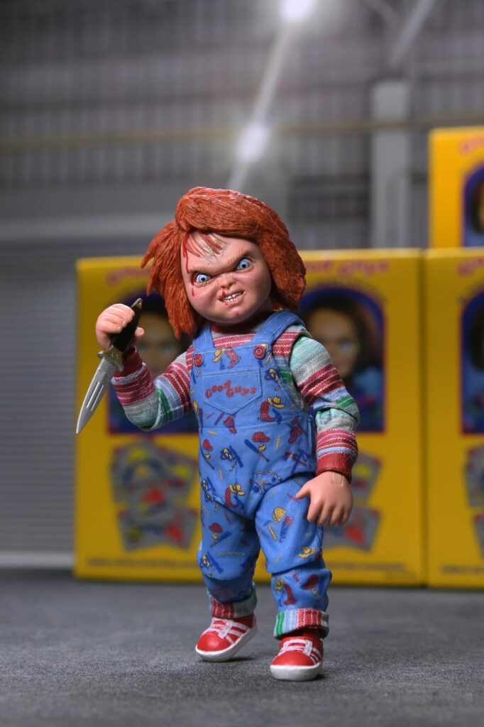 NECA - Ultimate Chucky (Child's Play 2) – 7 Zoll Actionfigur mit Good Guy Box