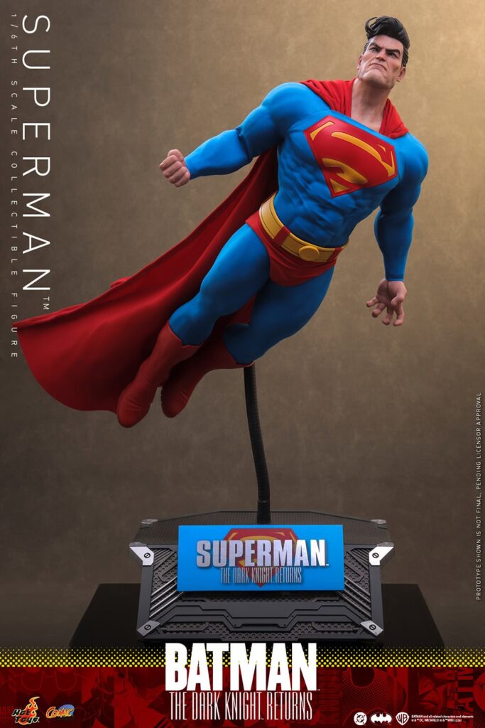 Hot Toys - Superman Dark Knight Returns - CMS032 — 1/6 Scale Comic Masterpiece