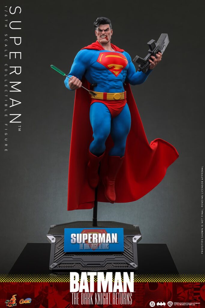 Hot Toys - Superman Dark Knight Returns - CMS032 — 1/6 Scale Comic Masterpiece