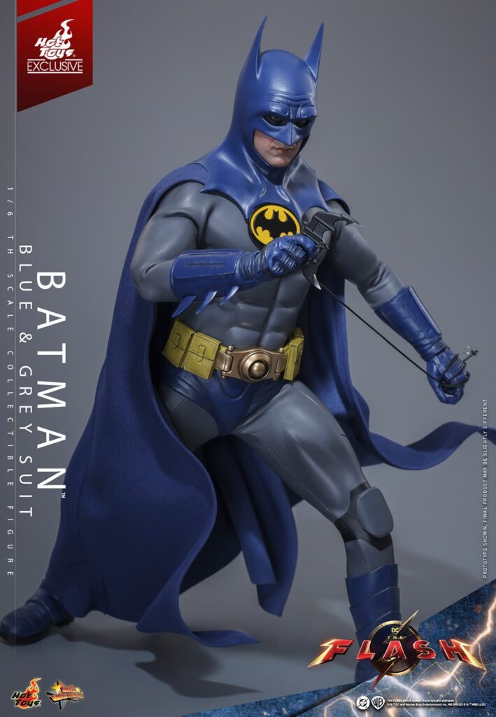 Hot Toys - Batman (Blue & Grey Suit) MMS834 - 1/6 Scale Figur aus The Flash - Jetzt kaufen - Limitiert 1.500 Stck.