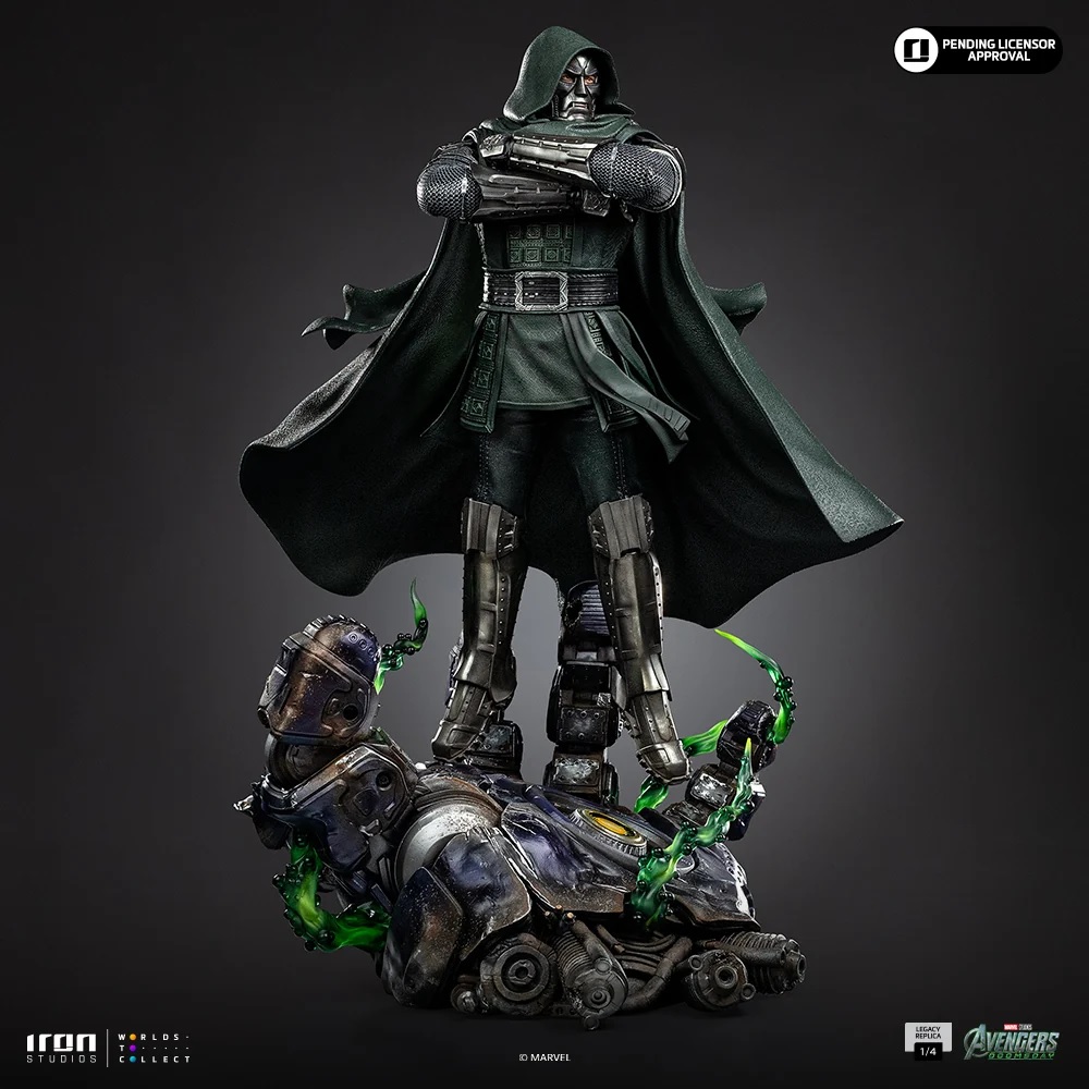 Iron Studios - Doctor Doom - Legacy Replica 1/4 Statue aus Avengers: Doomsday