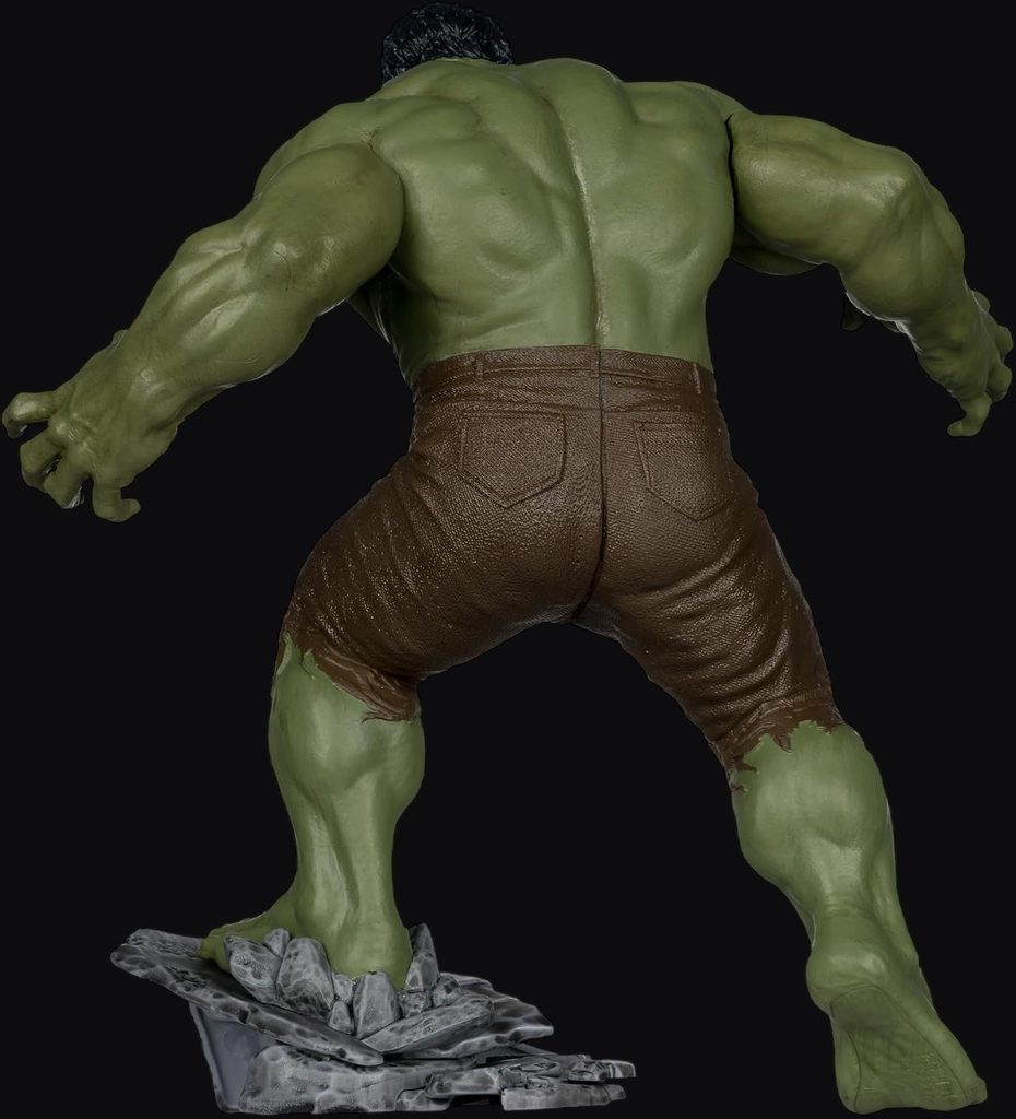McFarlane – Hulk – 1:10 Posed Figure mit Diorama-Szene aus Spider-Man: Brand New Day